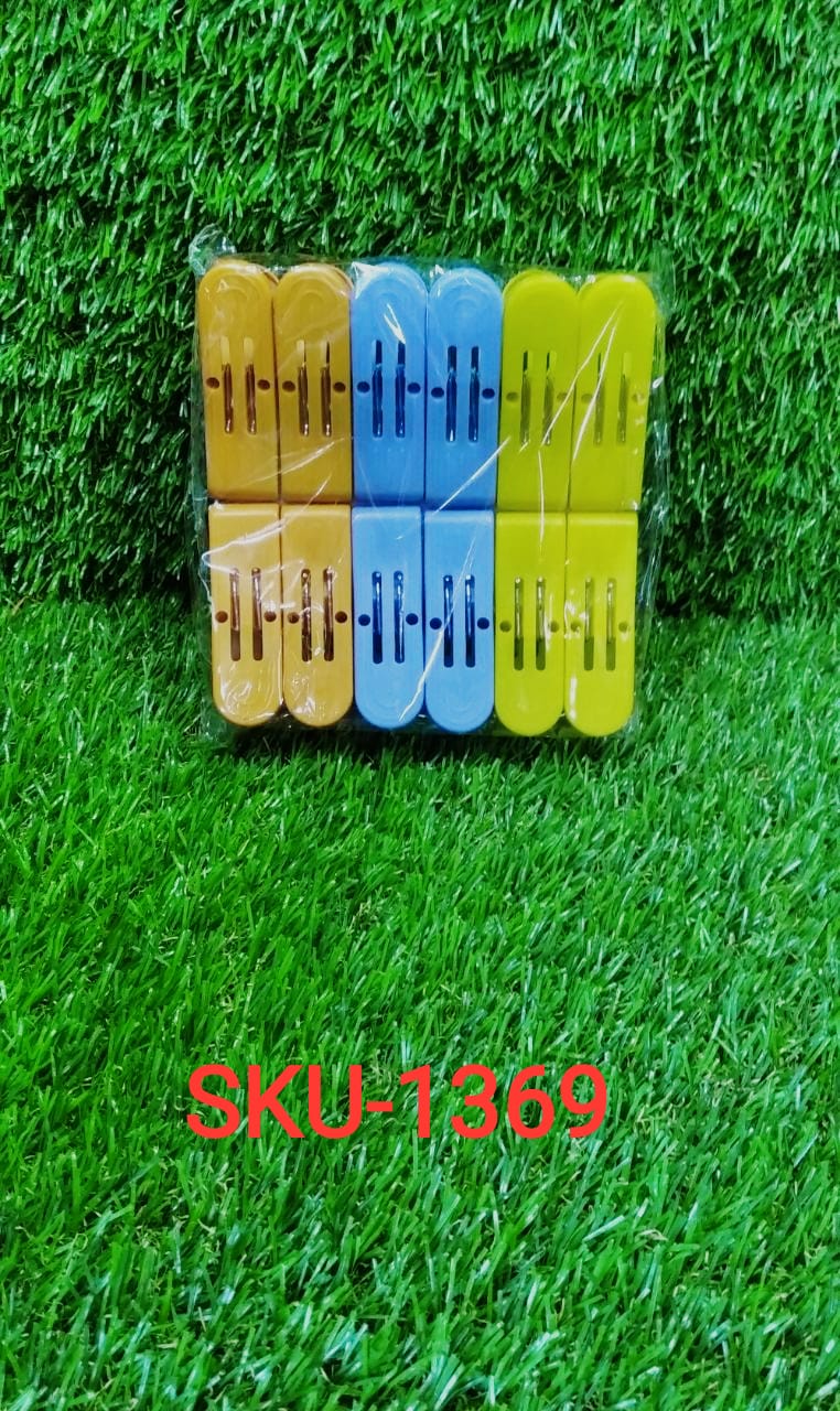 Multicolour double pin plastic clips for daily cloth hanging. Multicolour double pin plastic clips for daily cloth hanging.